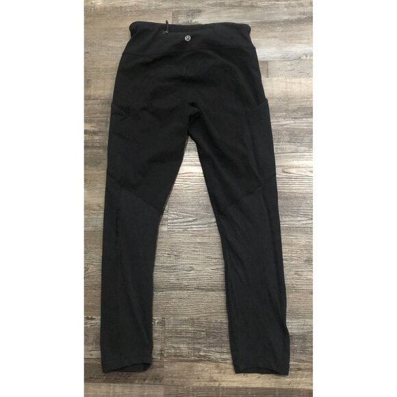 Lululemon Crop Leggings Size 4 Black Athletic Work Out Running Yoga - Picture 2 of 6